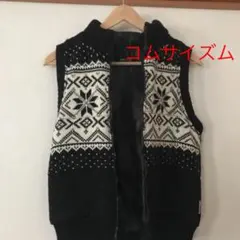 男の子 女の子 コムサイズム　ニットベスト コムサ  雪柄  150cm