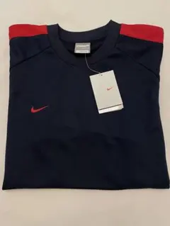 ナイキ　トレーニング　半袖　難アリ