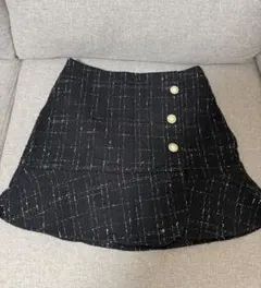 美品 ツイードスカート 黒 フリル ビジュー ボタン