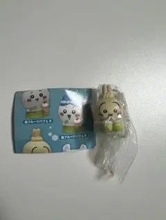 ちいかわ 映画 人魚の島 たべものいっぱいマスコット ガチャ　うさぎ