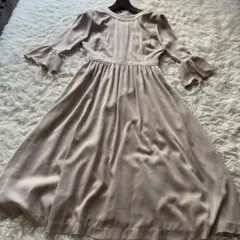 Lily Brown バックシャンワンピース