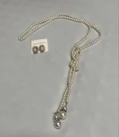 Couture Brooch ロングパールネックレス ピアスセット　フォーマルのサムネイル
