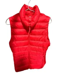 ユニクロ　ウルトラライトダウン　ベスト　レディース　M 赤　袋なし　UNIQLO
