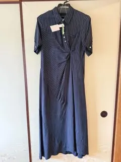 新品✨ 美品✨ ポンヌフ フリル付ストライプ ワンピース フレア 前開き ジップ 新品✨ 美品✨ ポンヌフ フリル付ストライプ ワンピース フレア 前開き