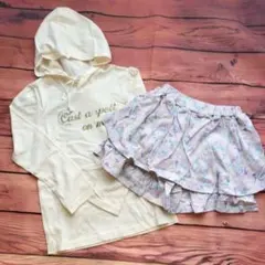 フェリシモ・フード付きトップスとティンカーベル柄フリルキュロットパンツ 140