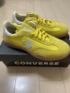 カリナ着用　CONVERSE RAN STAR TRAINERのサムネイル