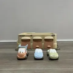 ボーネルンド　ガレージ　おもちゃのサムネイル