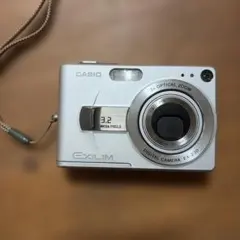 CASIO EXILIM EX-Z780 デジタルカメラ 本体 - メルカリ