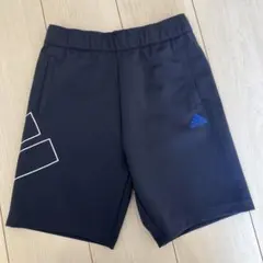 【新品】adidasハーフパンツ　ネイビー130