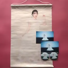 石原 夏織、タペストリー✕１、缶バッチ✕２、 ブロマイド✕２