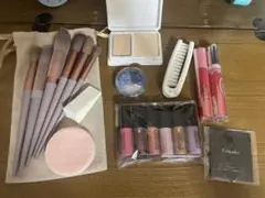 化粧品　まとめ売り　リップ　メイクブラシ　ファンデーション　下地　アイシャドウ