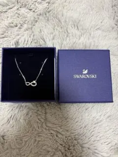 Swarovski 無限大モチーフ ネックレス