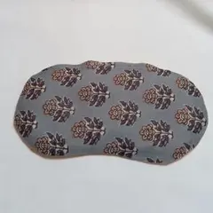 手刺繍入あずき/小豆のアイピロー【うさことラズベリー】 - メルカリ