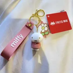 ミッフィー　ストラップ付きキーホルダー　ブルー