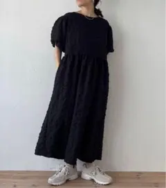 wee9s パフスリーブワンピース　黒のサムネイル