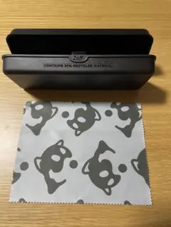 【未使用】Zoff 黒メガネケース/メガネ拭き1枚