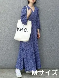 JUNOAH 花柄ワンピース　ボリュームスリーブ　マキシ丈　ネイビー　M