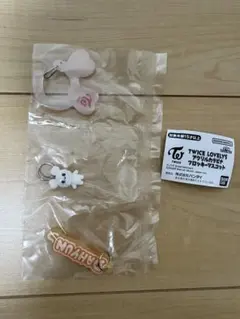 TWICE LOVELY's アクリルキーホルダー