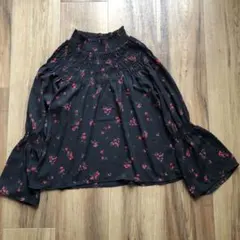 ページボーイブラウス