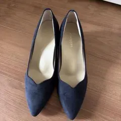 velikoko ダークブルー スエード パンプス