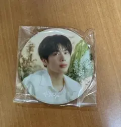 TXTテヒョン カプセルトイ缶バッチ