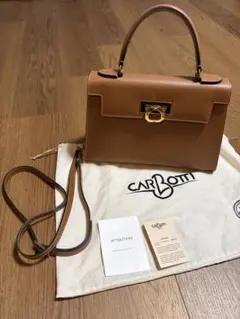 ぽ*ね様 CARBOTTI カルボッティ ハニー(キャメルカラー) エレナ - メルカリ
