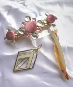 ヘアアクセサリー　３点　バレッタ　ヘアピン