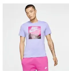 NIKE　新品タグ付き　Tシャツ