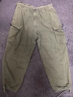 オリーブグリーン カーゴパンツ
