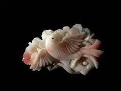 82 ブローチ 俊兼 留め具無 小鳥 ピンク トシカネ 有田焼 TK 希少 