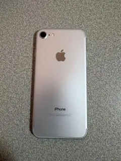 【超美品】iPhone7 シルバー 32GB 93%