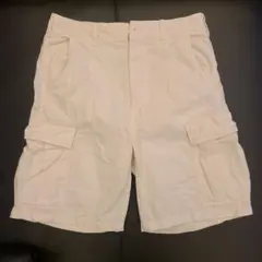 ユニクロ ホワイト カーゴショートパンツ