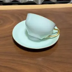 Item thumbnail for item f959fd6b-3711-434b-a293-7e633c96f06f