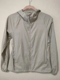 UNIQLO マウンテンパーカー M　袋付き