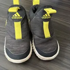 adidas スリッポン スニーカー 黒/黄