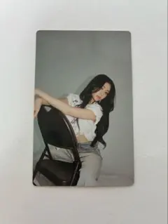 ユンジン　LE SSERAFIM トレーディングカード