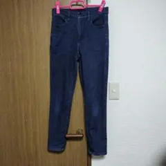 ユニクロ　スキニージーンズ　ウエスト61センチ