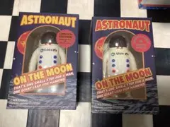 【リサイクルサービス八光】幅16cm　宇宙兄弟　ブライアン　エディ　限定フィギュア 6666個限定!!エディ&ブライアン人形を復刻販売！！｜『宇宙兄弟』公式