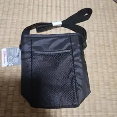 DAISOモバイルショルダーメッシュバッグボトルホルダー付きのサムネイル