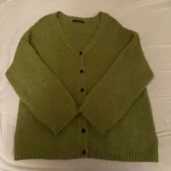 w closet グリーン Vネックカーディガン