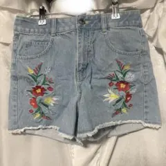 ハニーズ COLZA 花柄刺繍 デニムショートパンツ フリンジ 夏 Mのサムネイル