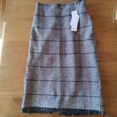 ヘリンボーン タイトスカート Lサイズ　【新品タグ付き】