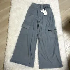 新品タグ付き✨GRLグレーのカーゴパンツ Sサイズ✨ポケットいっぱい