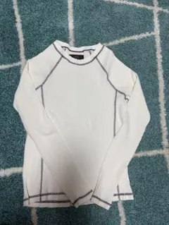 ZARA ホワイト長袖カットソー