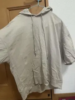 オーバーサイズ　半袖パーカー フーディー ライトグレージュ 無地 カジュアル