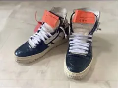 【Off-White】オフホワイトスニーカーゴールデングースのサムネイル