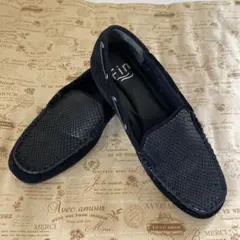 Fin BLACK ローファー