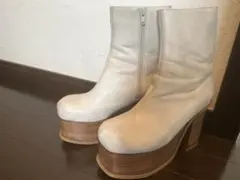 厚底 ショートブーツ ホワイトのサムネイル