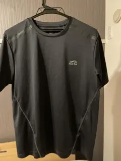 スポーツ系シャツ