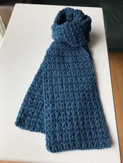 【ハンドメイド】V字模様のマフラー❤️秋冬大活躍　男女兼用　★インディゴ